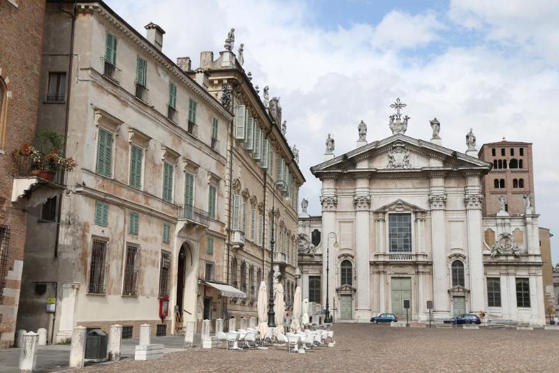Due Guerrieri Mantova Mântua Exterior foto